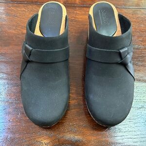 Sanita Manuella Women's Clogs